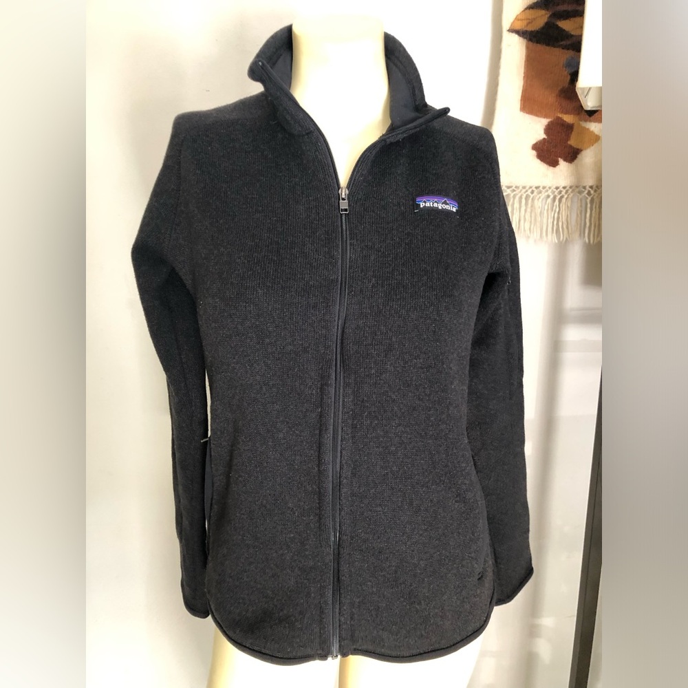 Patagonia Ladies Sweater Size Small
